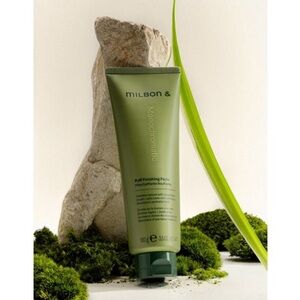 Milbon Monochromatic puff finishing paste